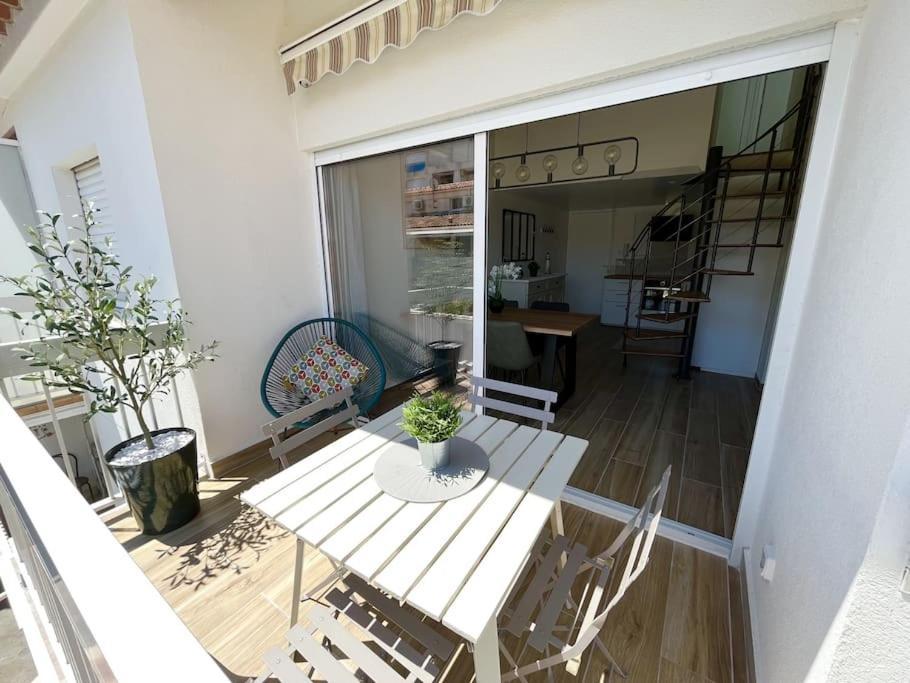 Duplex Centre Ville - 50M De La Plage - Clim - Garage - Netflix Le Grau-du-Roi Luaran gambar