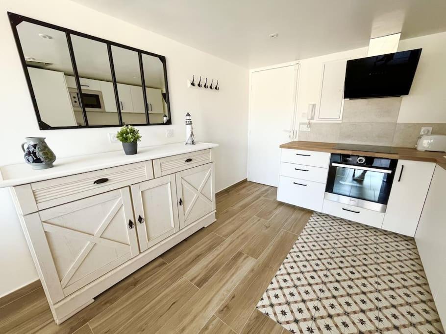 Duplex Centre Ville - 50M De La Plage - Clim - Garage - Netflix Le Grau-du-Roi Luaran gambar