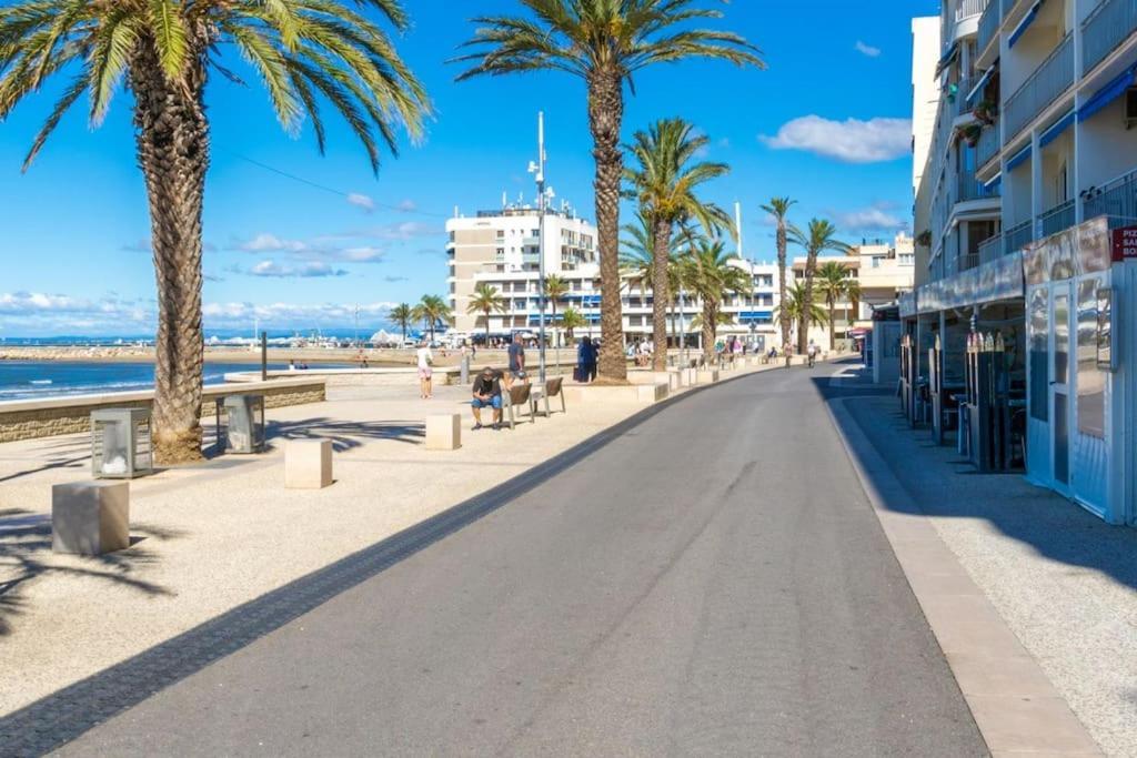 Duplex Centre Ville - 50M De La Plage - Clim - Garage - Netflix Le Grau-du-Roi Bilik gambar